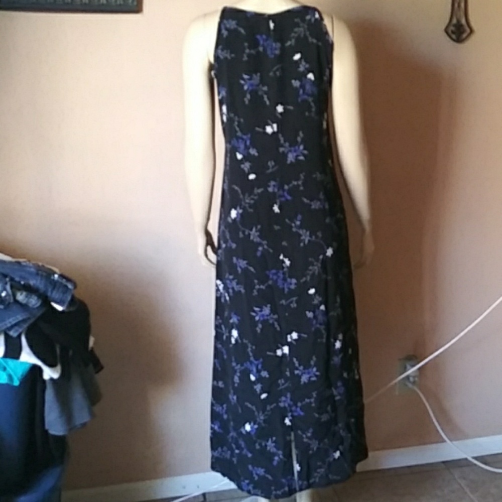 Unknown - Picture 4 of 4